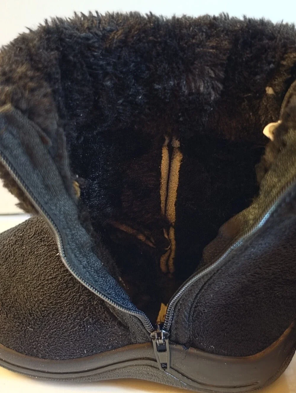 Ositos Size 2 Boots